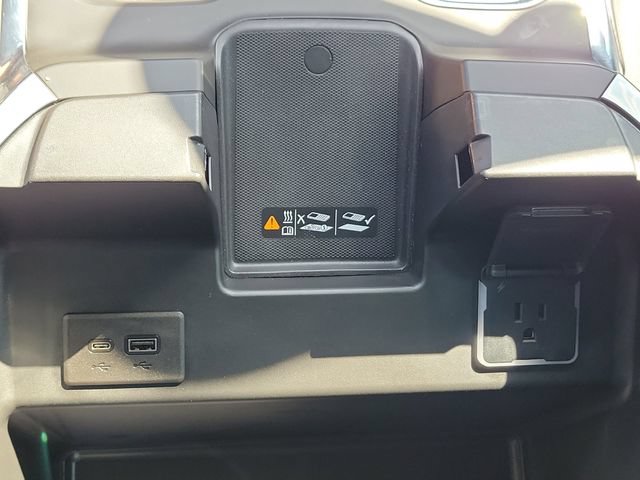 Certified 2024 Chevrolet Silverado 1500 LTZ AWD/4WD image 34