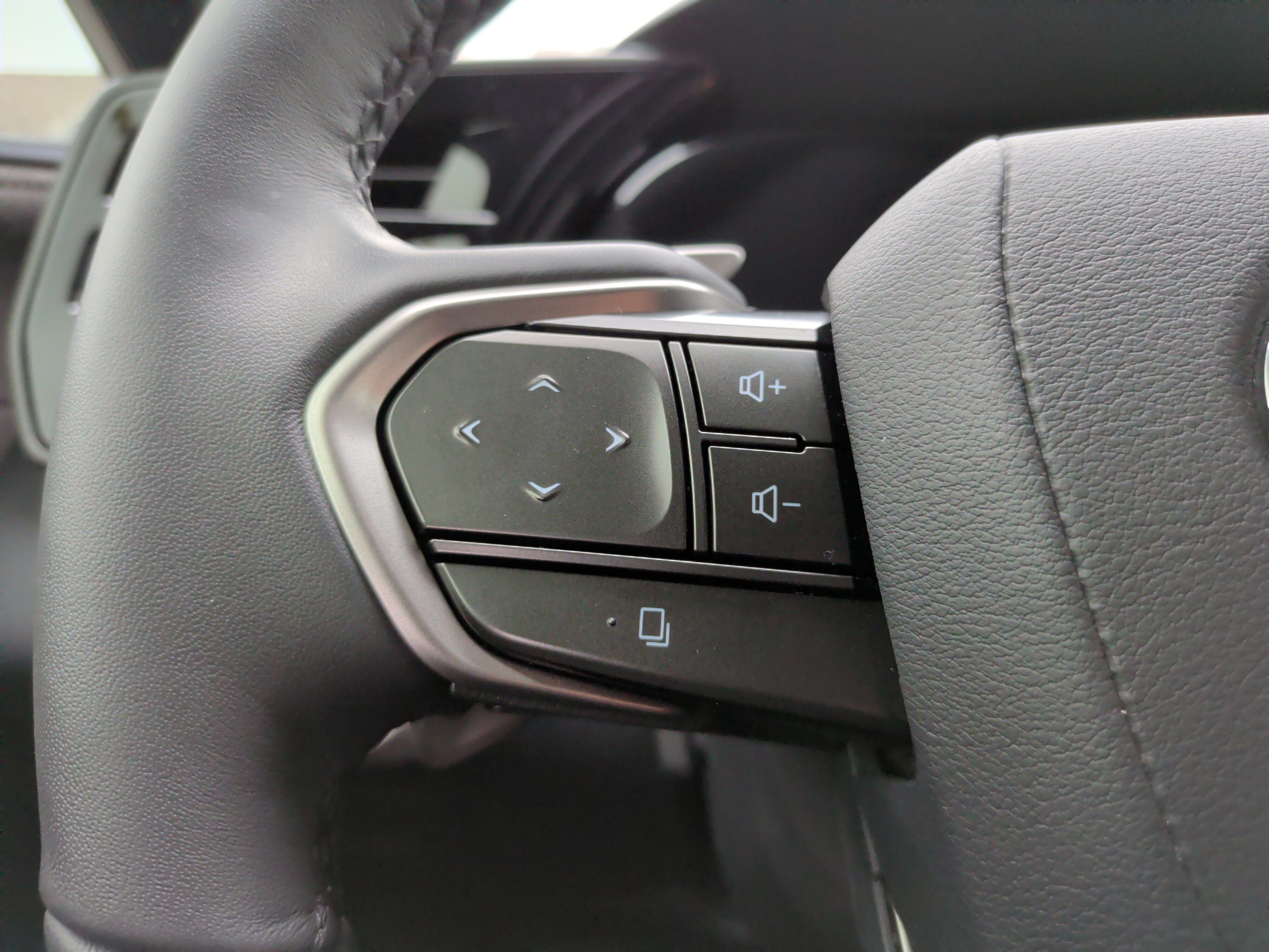 Used 2024 Lexus RX 350 image 19