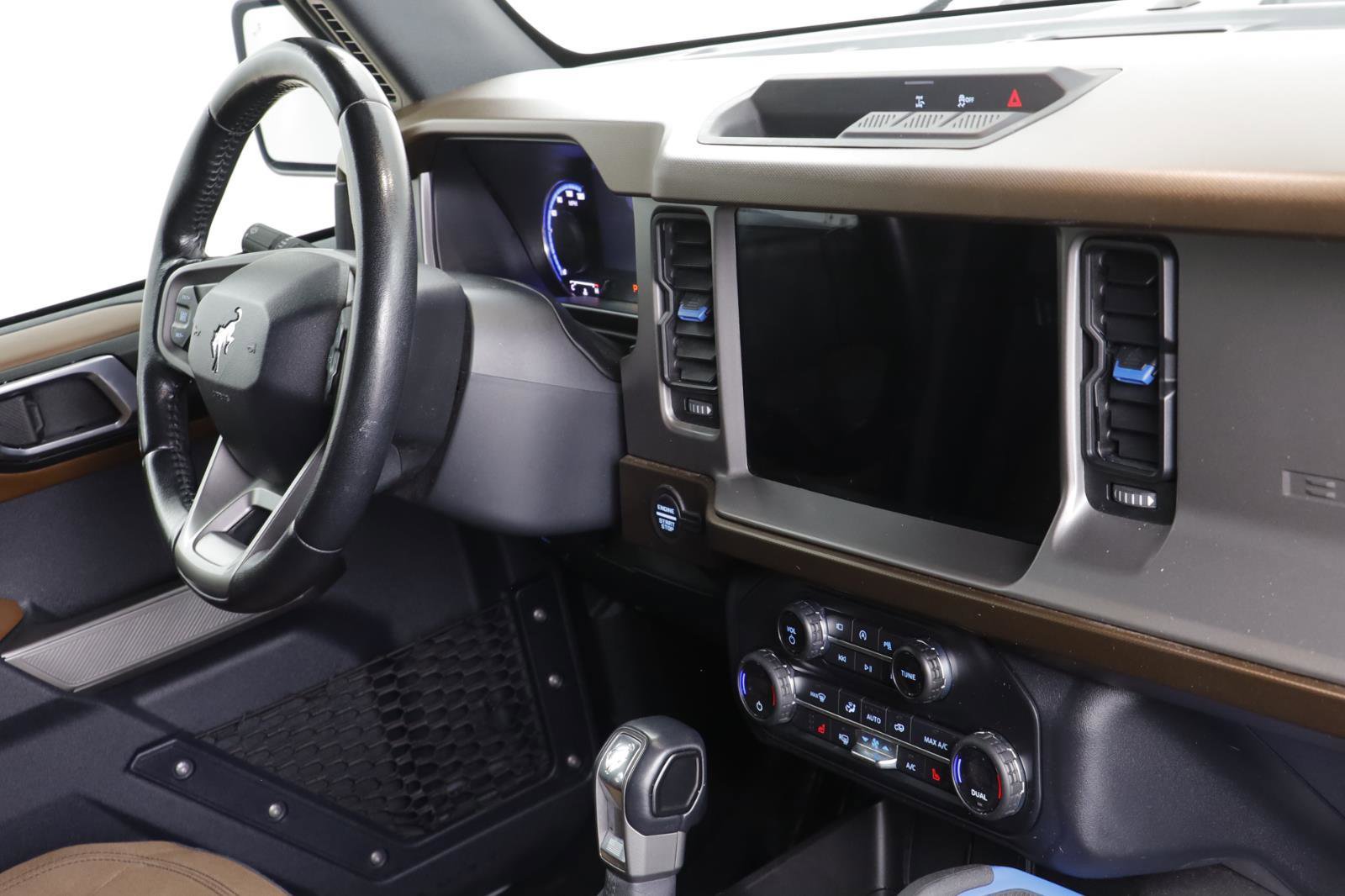 Used 2021 Ford Bronco Outer Banks image 24