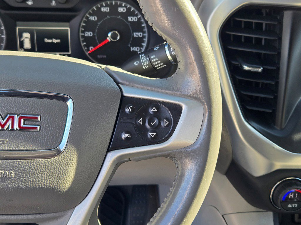 Used 2017 GMC Acadia SLE image 32