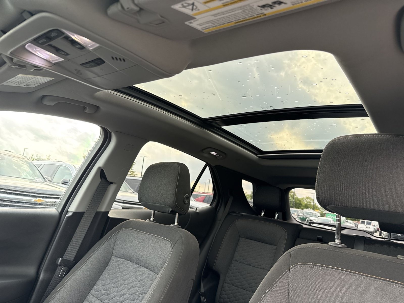 Used 2021 Chevrolet Equinox LT FWD image 25