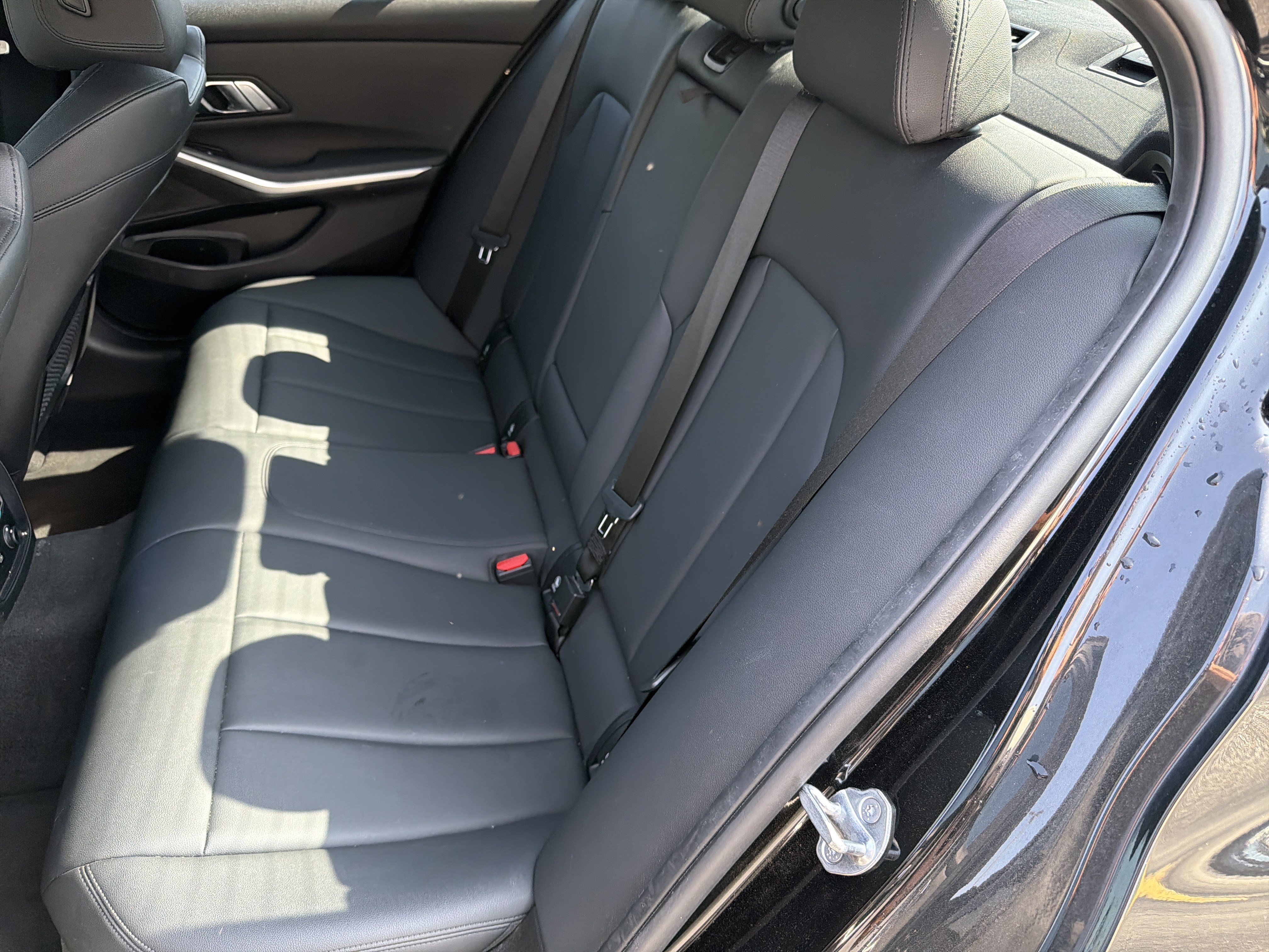 Used 2019 BMW 330i Sedan w/ M Sport Package RWD image 20