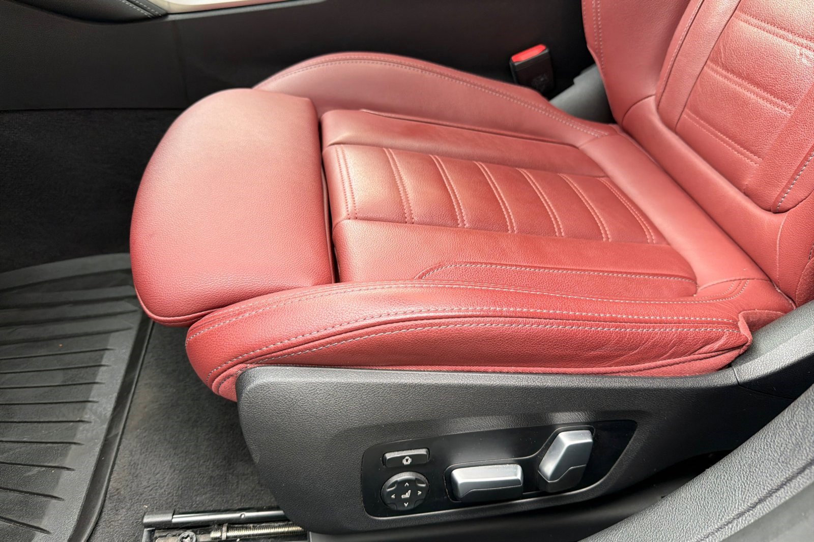 Certified 2023 BMW i4 M50 image 14