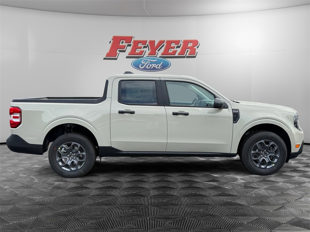 New 2025 Ford Maverick XLT w/ Equipment Group 302A image 8