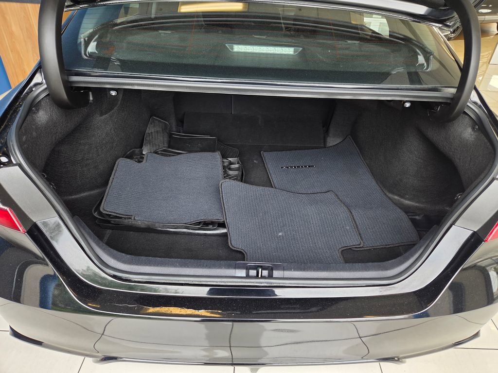 Used 2024 Toyota Camry SE FWD image 10