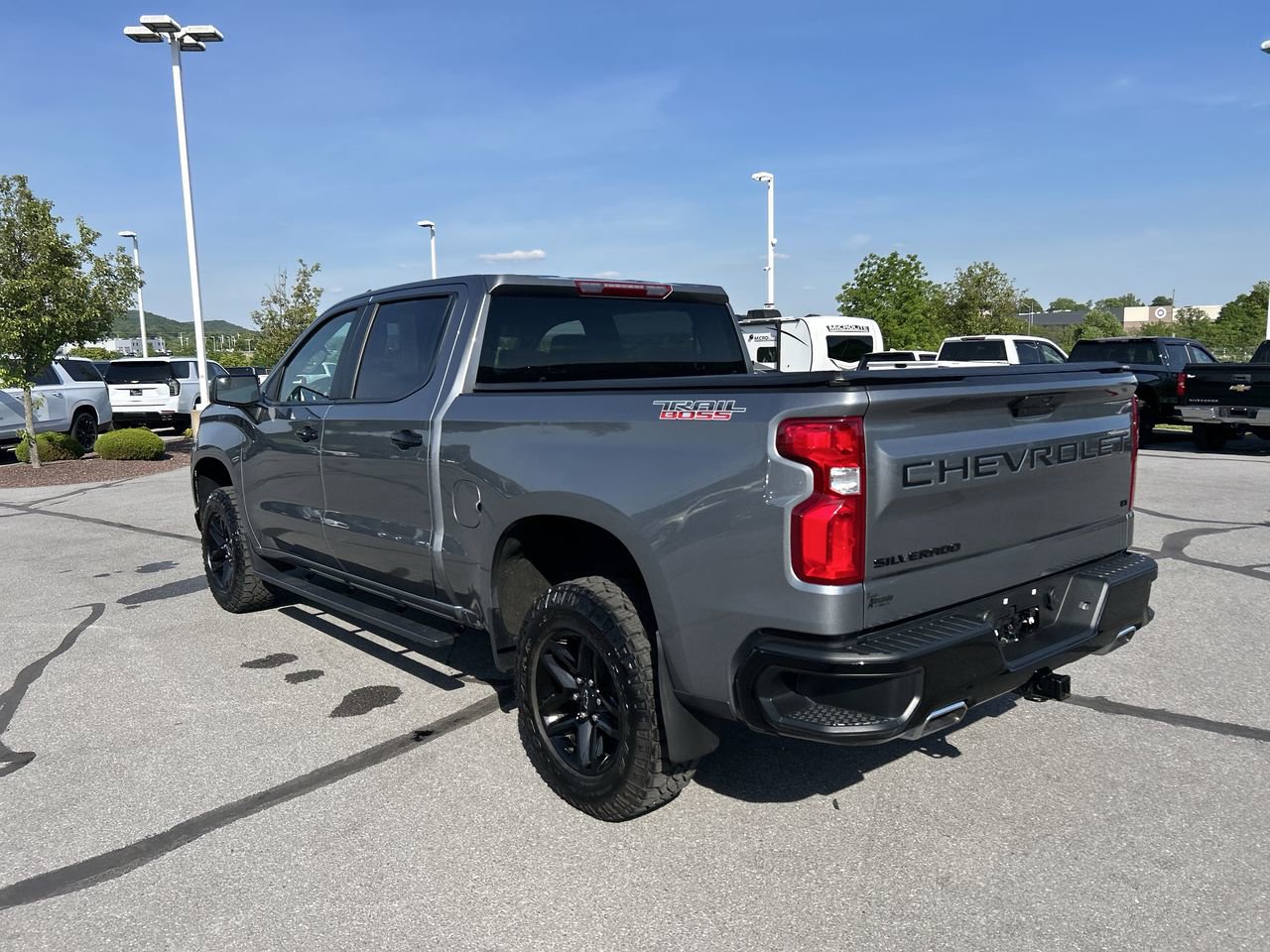 Used 2021 Chevrolet Silverado 1500 LT Trail Boss w/ Bed Protection Package AWD/4WD image 5
