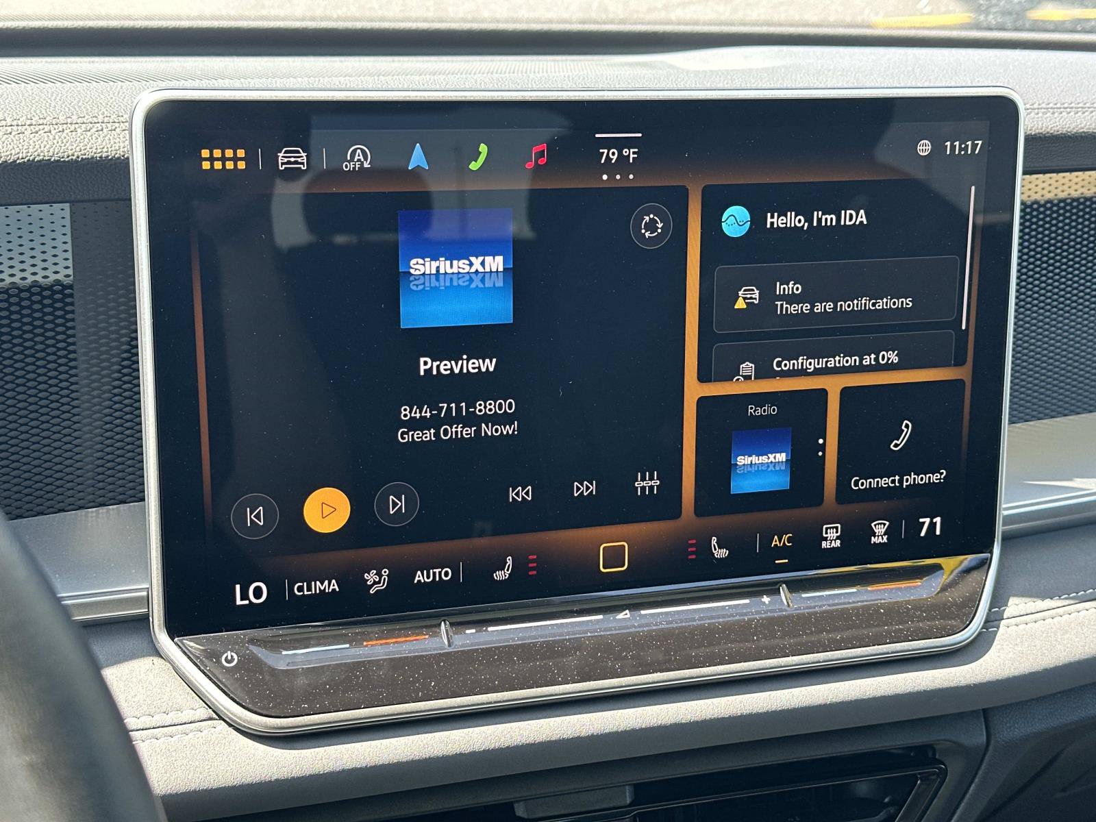 Used 2025 Volkswagen Tiguan SE w/ Panoramic Sunroof Package AWD/4WD image 29