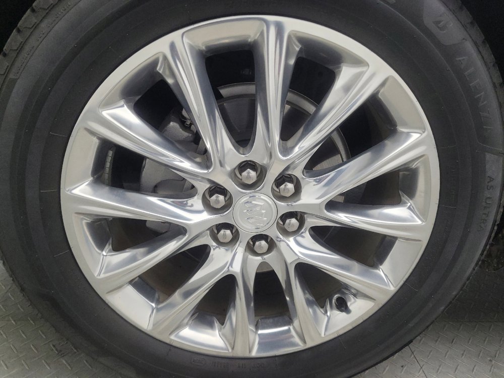 Used 2018 Buick Enclave Premium w/ Experience Buick Package FWD image 31
