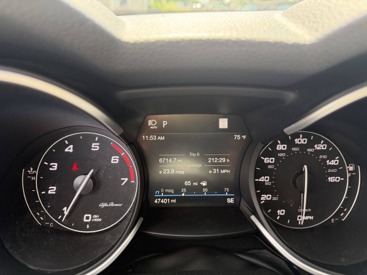 Used 2022 Alfa Romeo Stelvio Veloce AWD/4WD image 16
