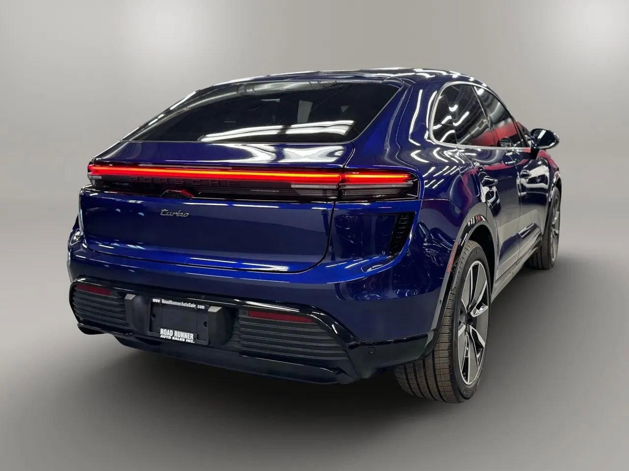 Used 2024 Porsche Macan Turbo Electric image 9