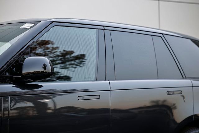 New 2026 Land Rover Range Rover SE image 4