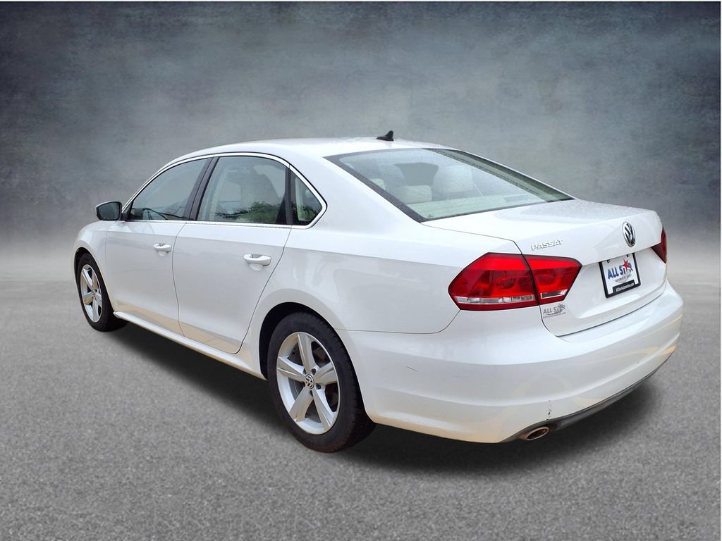 Used 2013 Volkswagen Passat 2.5 SE FWD image 12
