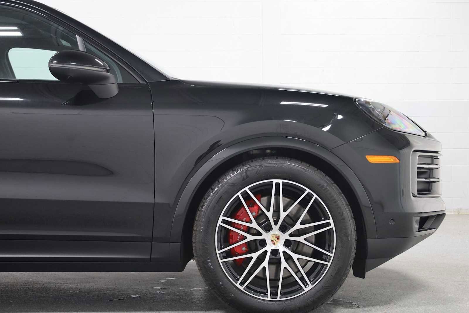 Certified 2025 Porsche Cayenne S image 11