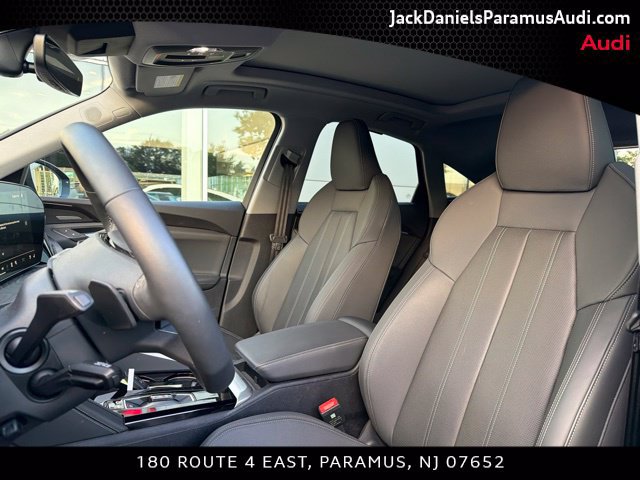 Certified 2025 Audi Q5 Premium Plus w/ Premium Plus AWD/4WD image 13