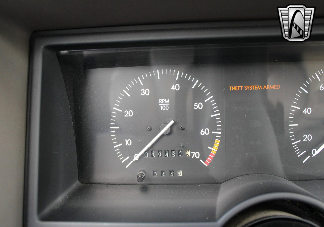 Used 1993 Cadillac Allante image 19