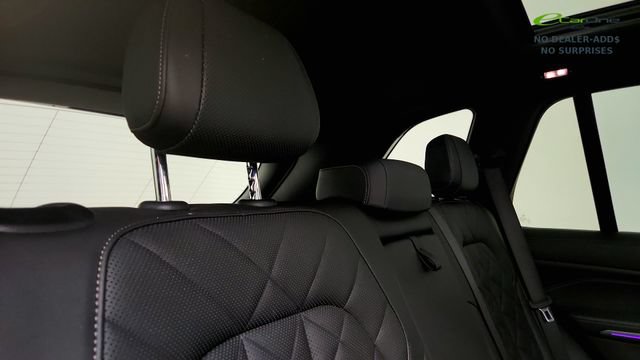 Used 2025 BMW X5 xDrive40i w/ M Sport Package AWD/4WD image 41