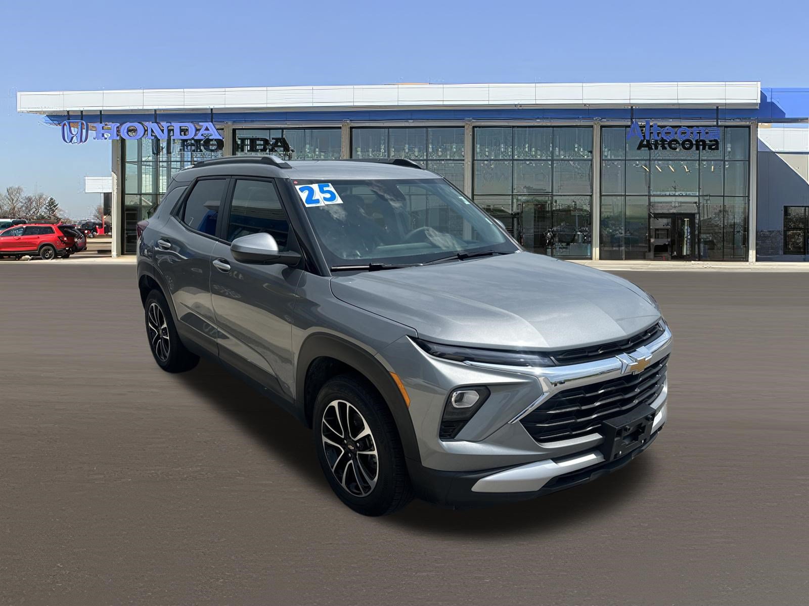 Used 2025 Chevrolet TrailBlazer LT AWD/4WD image 6