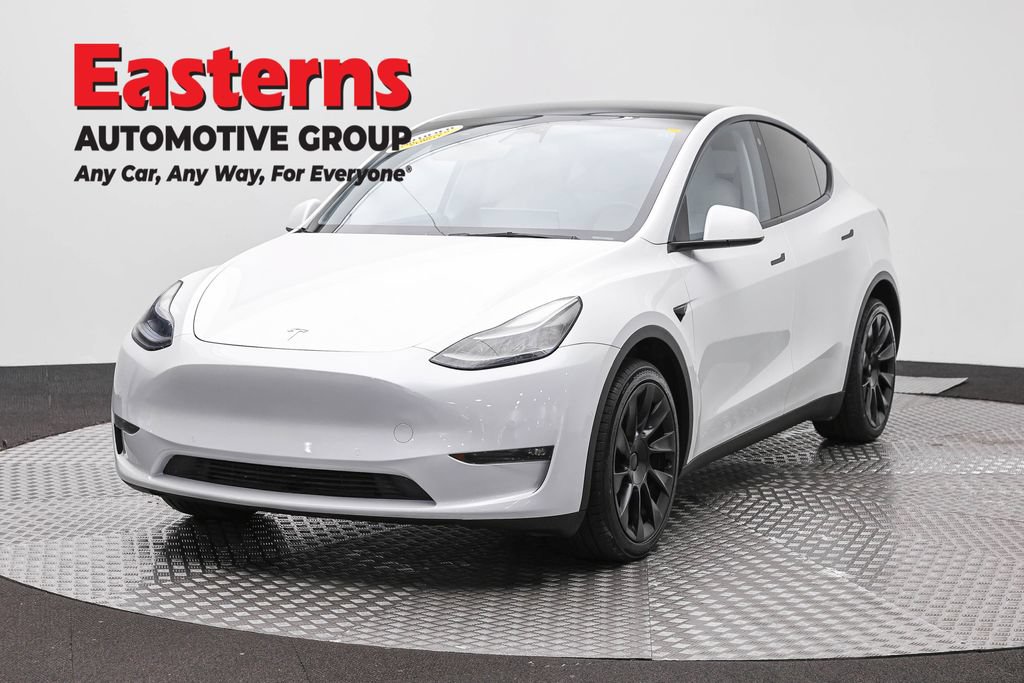 Used 2022 Tesla Model Y Long Range AWD/4WD image 1