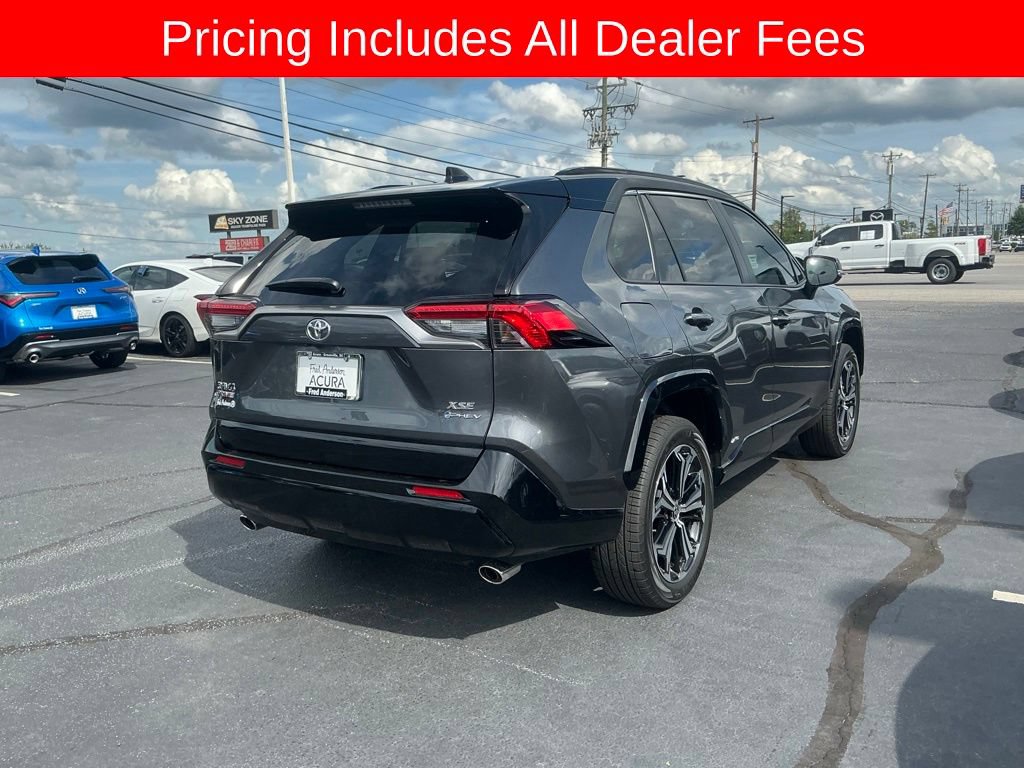 Used 2025 Toyota RAV4 XSE w/ Weather Package AWD/4WD image 5