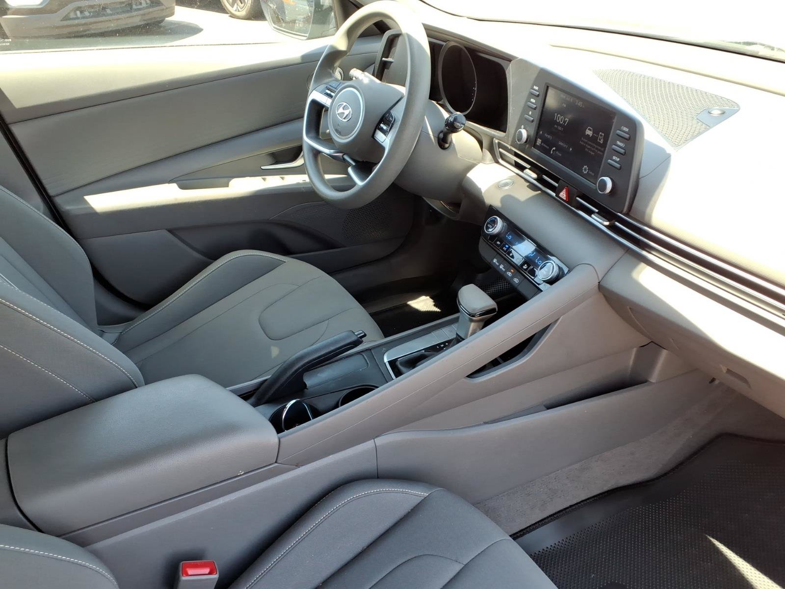 Certified 2023 Hyundai Elantra SEL FWD image 10