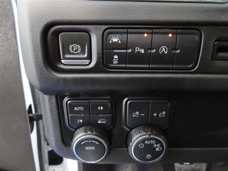 Used 2023 Chevrolet Tahoe LT AWD/4WD image 18