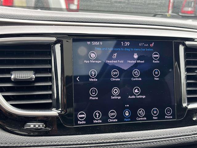Used 2018 Chrysler Pacifica Limited FWD image 30