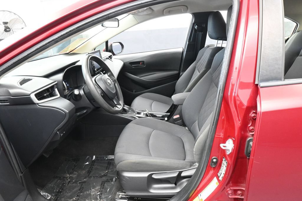 Used 2022 Toyota Corolla LE FWD image 11