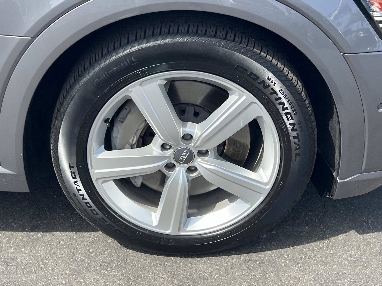 Used 2019 Audi e-tron Premium Plus image 31