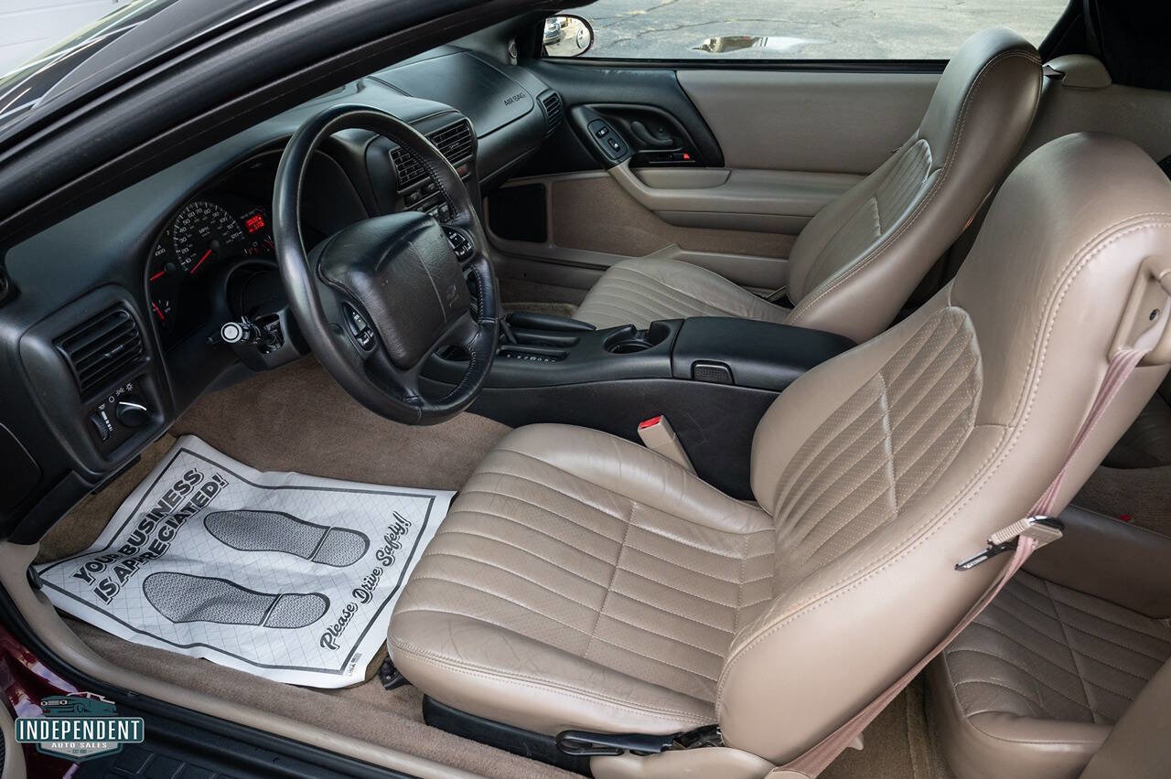 Used 2000 Chevrolet Camaro LT image 15