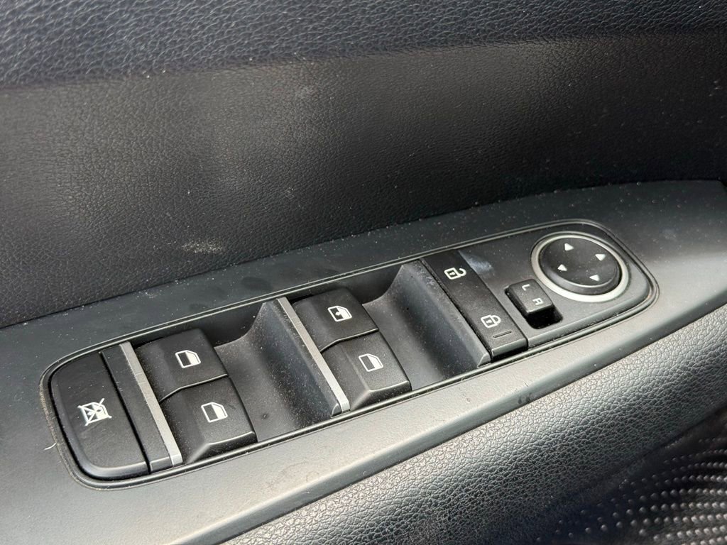 Used 2020 Kia Forte LXS image 16