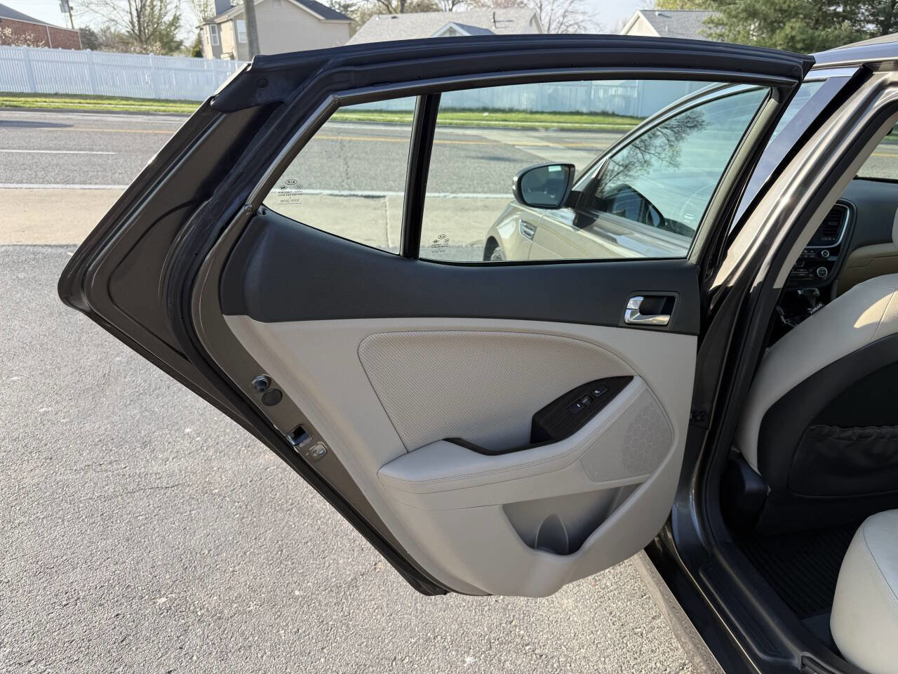 Used 2015 Kia Optima EX w/ EX Premium Package image 15