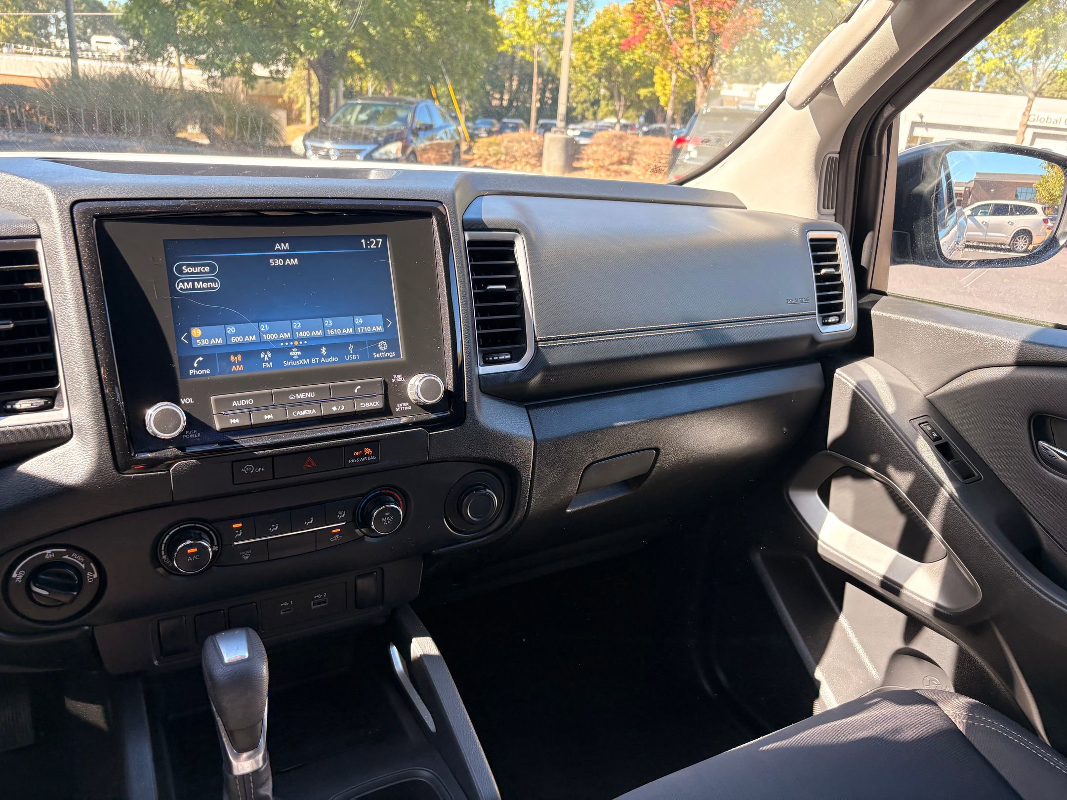 Used 2023 Nissan Frontier SV image 24