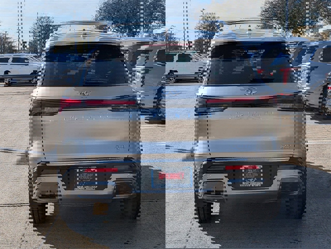 Used 2023 INFINITI QX60 Sensory w/ Cargo Package image 5