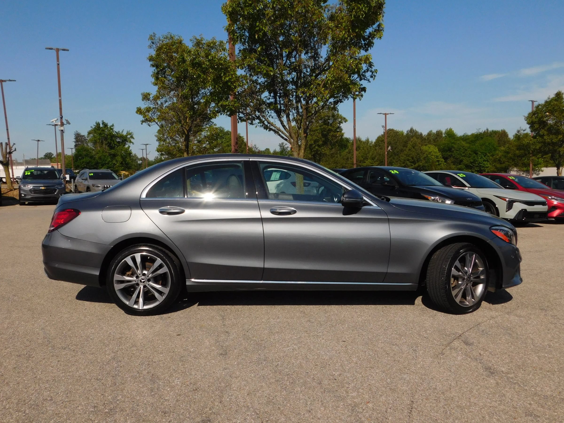 Used 2019 Mercedes-Benz C 300 4MATIC Sedan w/ Multimedia Package image 4