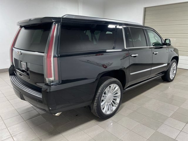 Used 2017 Cadillac Escalade ESV Platinum AWD/4WD image 6