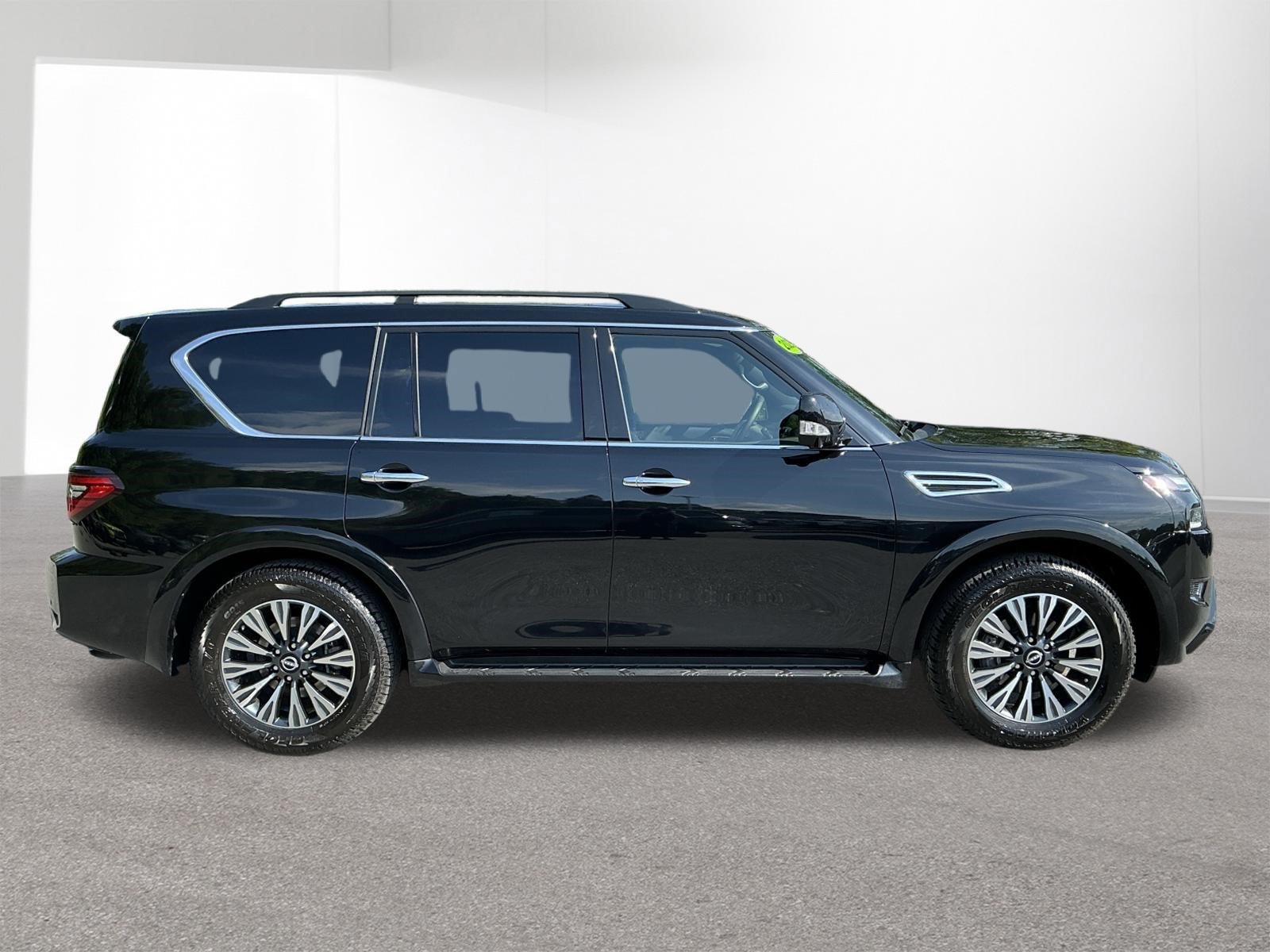 Used 2023 Nissan Armada SL w/ Midnight Edition Package AWD/4WD image 2