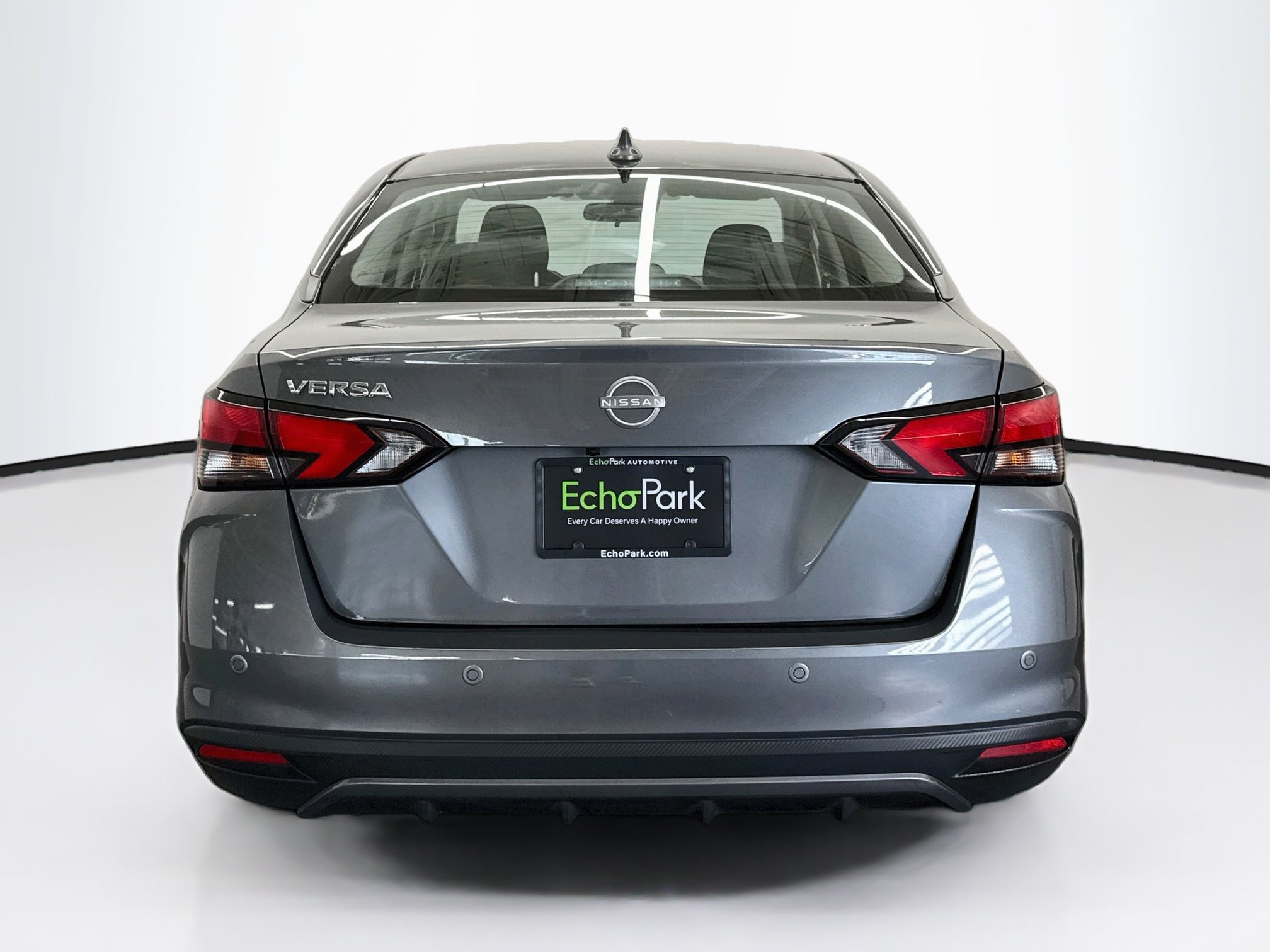 Used 2025 Nissan Versa SV FWD image 7