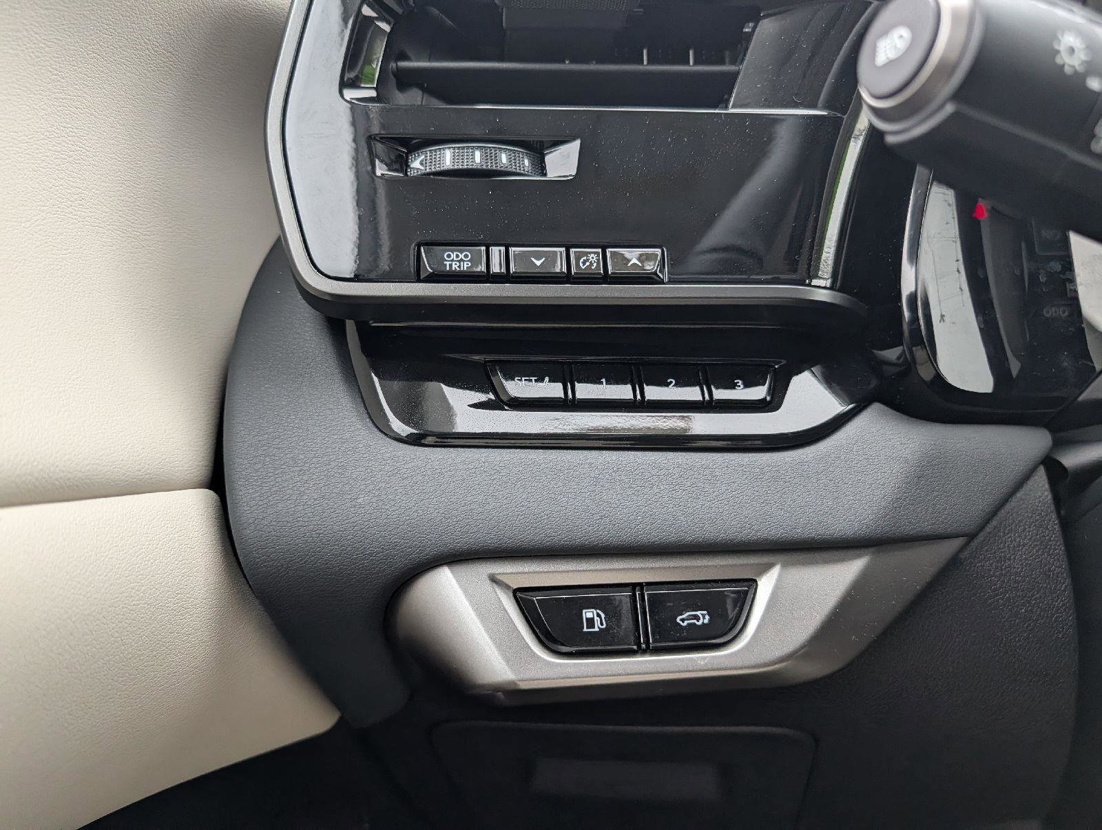 Used 2024 Lexus RX 350 Premium w/ Accessory Package (K3) image 16