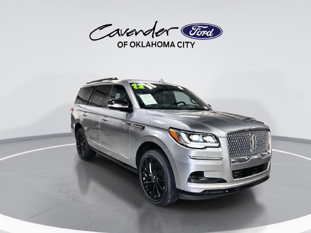 Used 2022 Lincoln Navigator Reserve RWD image 2