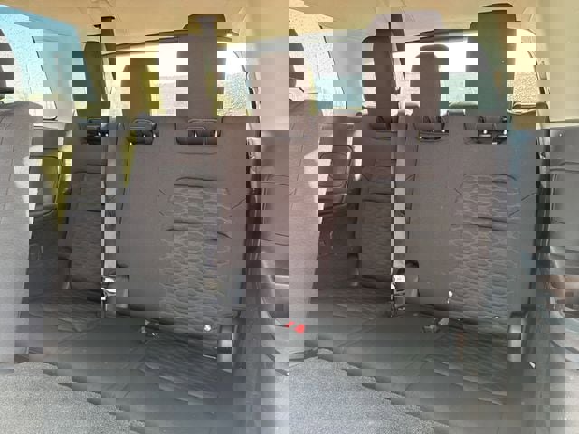 Used 2024 Nissan Pathfinder SV image 12