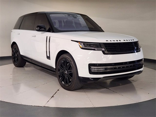 Used 2023 Land Rover Range Rover Long Wheelbase SE image 7
