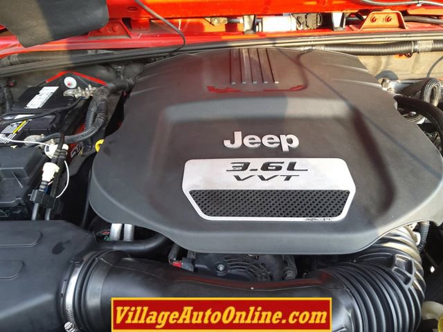 Used 2012 Jeep Wrangler Rubicon w/ PWR Convenience Group image 32