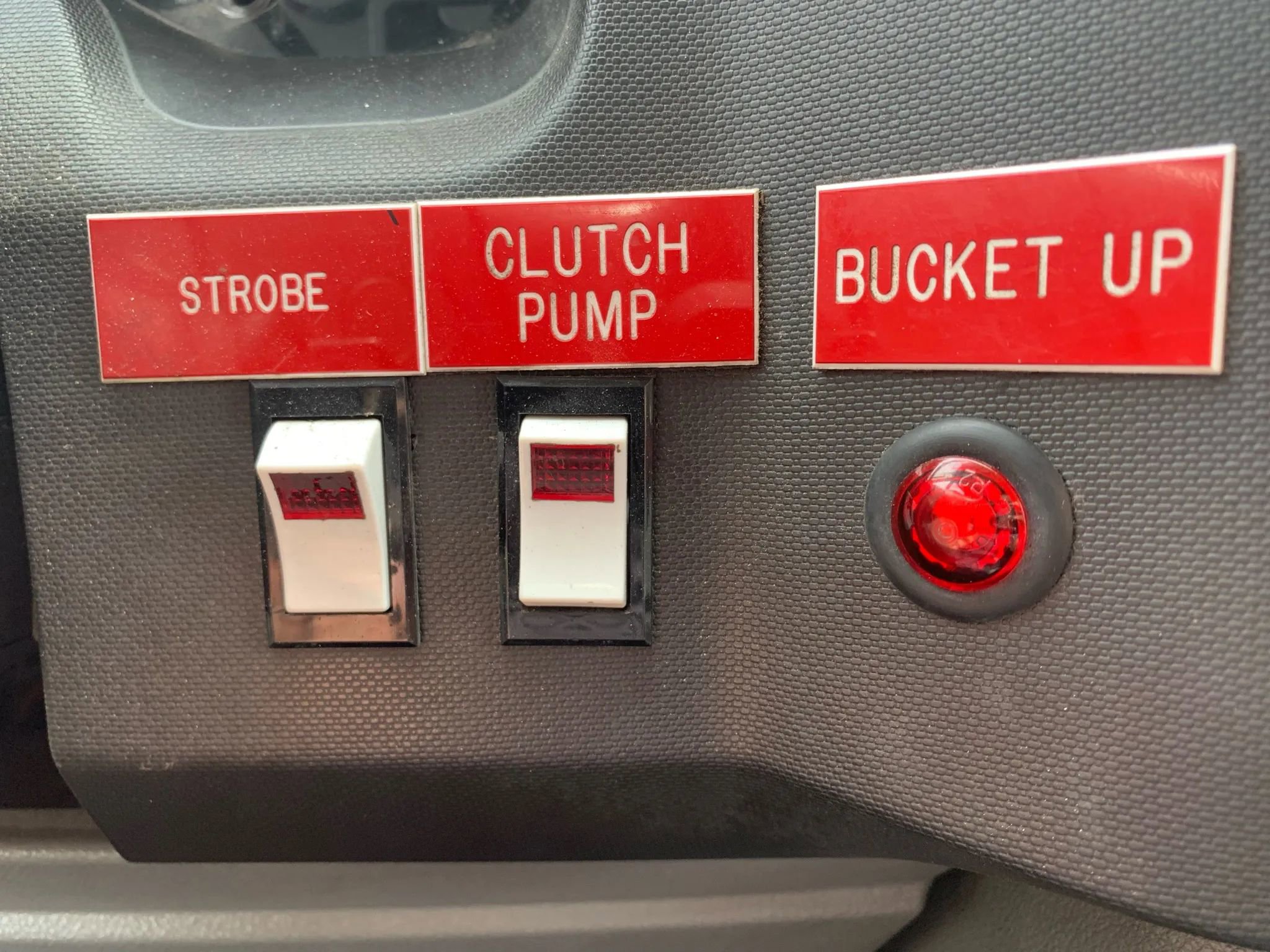 Used 2012 Ford E-350 and Econoline 350 Super Duty w/ Commercial Cargo Van Pkg RWD image 17