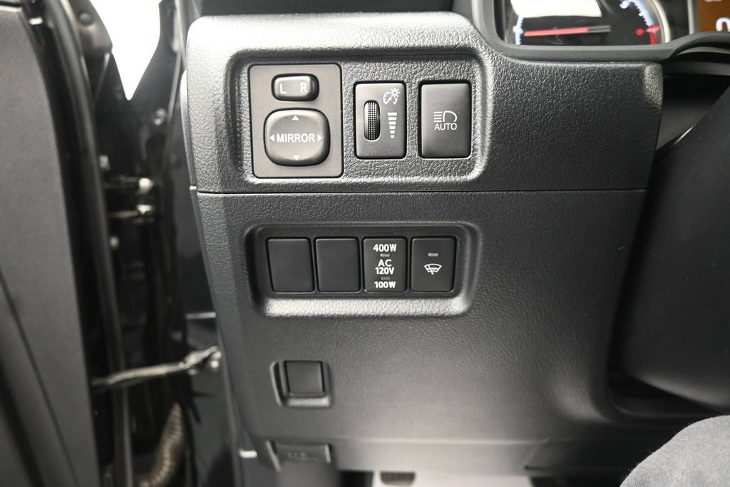 Used 2023 Toyota 4Runner TRD Off-Road Premium AWD/4WD image 20