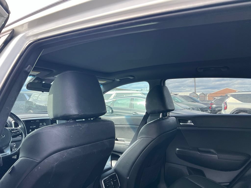 Certified 2022 Kia Sportage Nightfall Edition AWD/4WD image 9