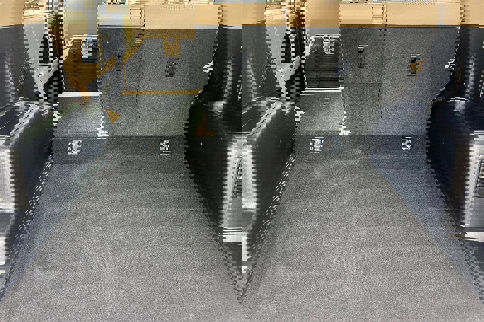 Used 2018 Toyota 4Runner SR5 image 15