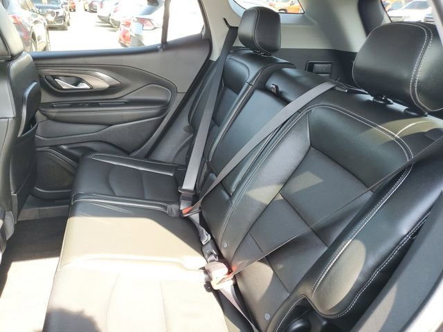 Used 2023 GMC Terrain SLT w/ Tech Package image 30