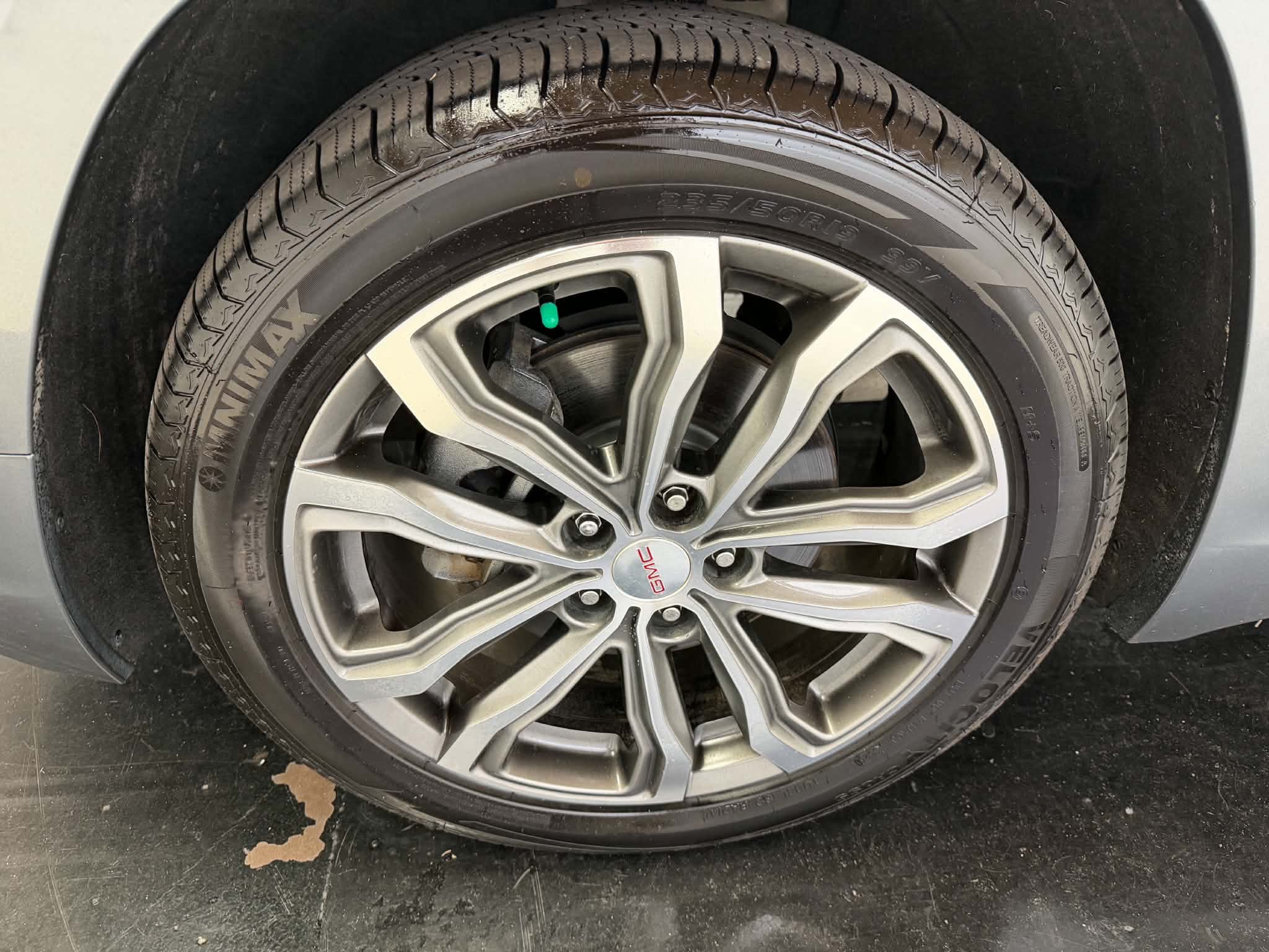 Used 2020 GMC Terrain Denali w/ Denali Premium Package FWD image 32