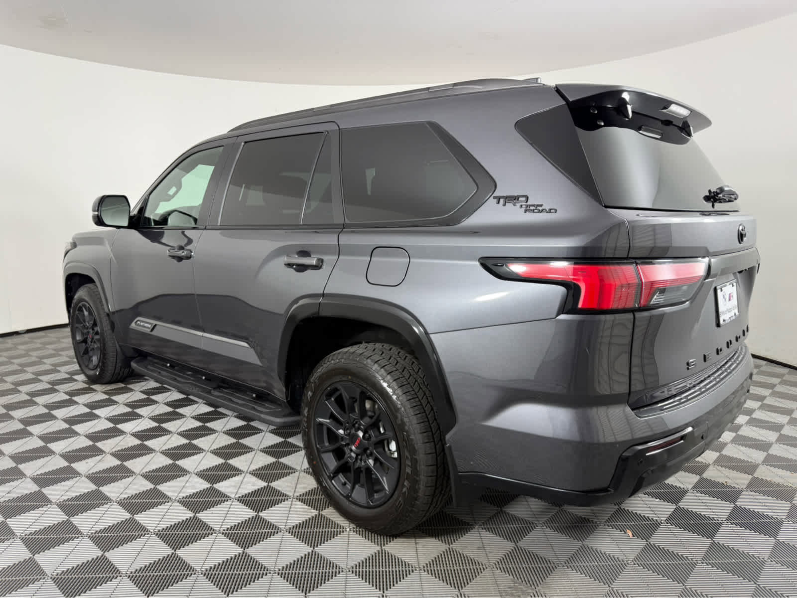 Used 2026 Toyota Sequoia Platinum w/ TRD Off-Road Package AWD/4WD image 5