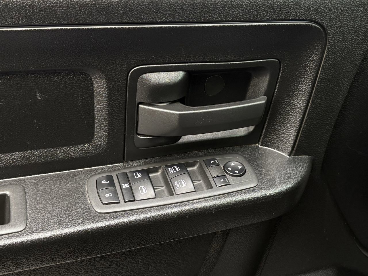 Used 2022 RAM 1500 Tradesman image 22